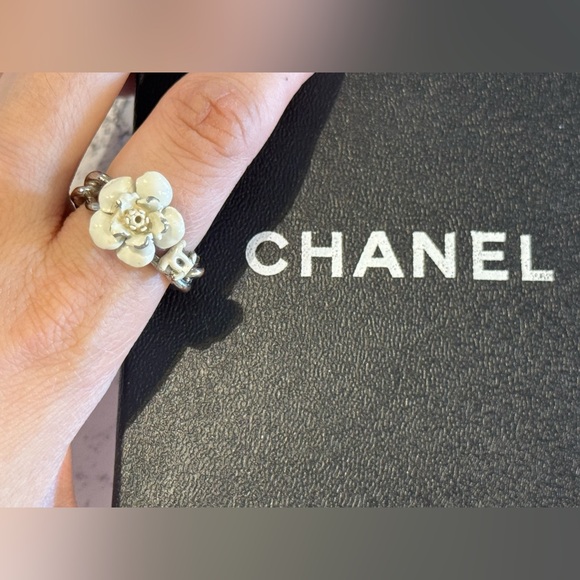CHANEL Camellia Chain Ring (Vintage) - Picture 1 of 7